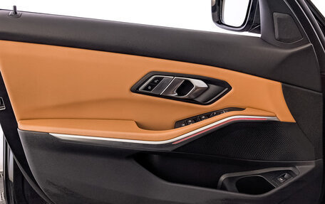 BMW 3 серия, 2021 год, 2 990 000 рублей, 19 фотография