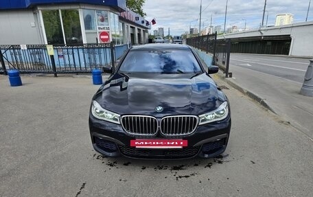 BMW 7 серия, 2017 год, 3 600 000 рублей, 8 фотография