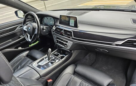 BMW 7 серия, 2017 год, 3 600 000 рублей, 17 фотография