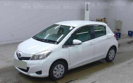 Toyota Vitz, 2011 год, 815 000 рублей, 10 фотография