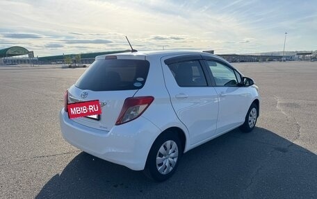 Toyota Vitz, 2011 год, 815 000 рублей, 4 фотография