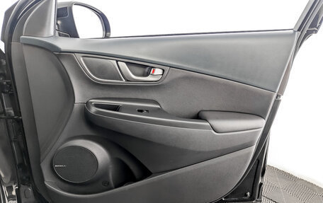 Hyundai Kona I, 2019 год, 1 850 000 рублей, 24 фотография