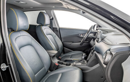 Hyundai Kona I, 2019 год, 1 850 000 рублей, 23 фотография