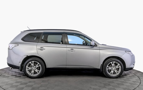 Mitsubishi Outlander III рестайлинг 3, 2013 год, 1 290 000 рублей, 4 фотография