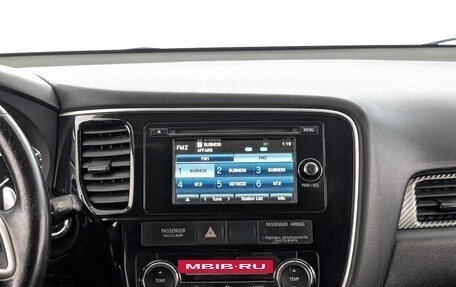 Mitsubishi Outlander III рестайлинг 3, 2013 год, 1 290 000 рублей, 17 фотография