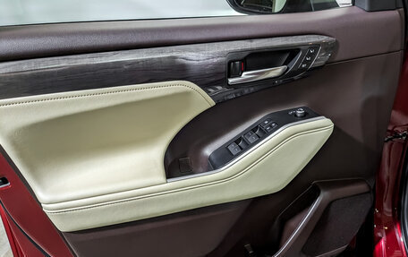Toyota Highlander, 2021 год, 5 700 000 рублей, 19 фотография