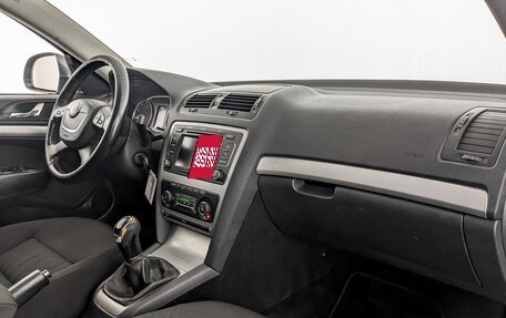 Skoda Octavia, 2012 год, 825 000 рублей, 11 фотография