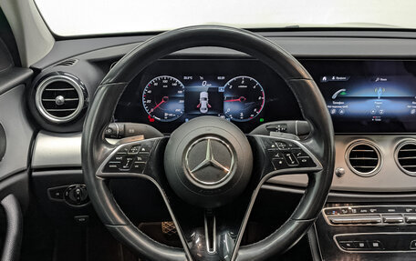 Mercedes-Benz E-Класс, 2021 год, 3 800 000 рублей, 21 фотография