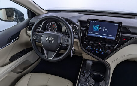 Toyota Camry, 2023 год, 4 000 000 рублей, 29 фотография