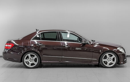 Mercedes-Benz E-Класс, 2011 год, 1 480 000 рублей, 4 фотография
