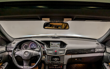 Mercedes-Benz E-Класс, 2011 год, 1 480 000 рублей, 14 фотография