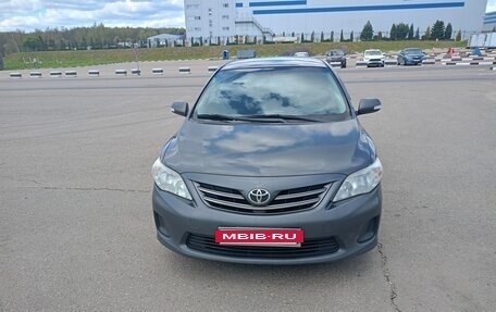 Toyota Corolla, 2013 год, 1 300 000 рублей, 4 фотография