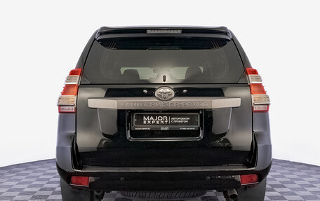 Toyota Land Cruiser Prado 150 рестайлинг 2, 2016 год, 4 490 000 рублей, 6 фотография