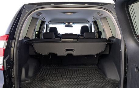 Toyota Land Cruiser Prado 150 рестайлинг 2, 2016 год, 4 490 000 рублей, 10 фотография