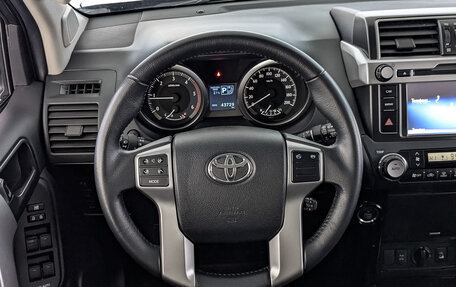 Toyota Land Cruiser Prado 150 рестайлинг 2, 2016 год, 4 490 000 рублей, 22 фотография