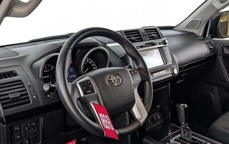 Toyota Land Cruiser Prado 150 рестайлинг 2, 2016 год, 4 490 000 рублей, 15 фотография