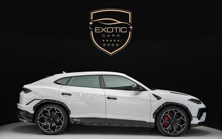 Lamborghini Urus I, 2024 год, 47 000 000 рублей, 3 фотография