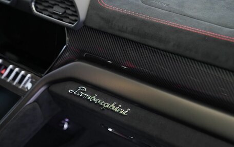 Lamborghini Urus I, 2024 год, 47 000 000 рублей, 13 фотография
