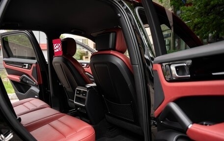 Porsche Cayenne III, 2021 год, 8 999 000 рублей, 28 фотография