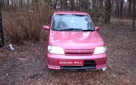Nissan Cube II, 2000 год, 120 000 рублей, 2 фотография