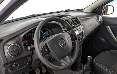 Renault Logan II, 2016 год, 750 000 рублей, 15 фотография