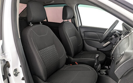 Renault Logan II, 2016 год, 750 000 рублей, 24 фотография