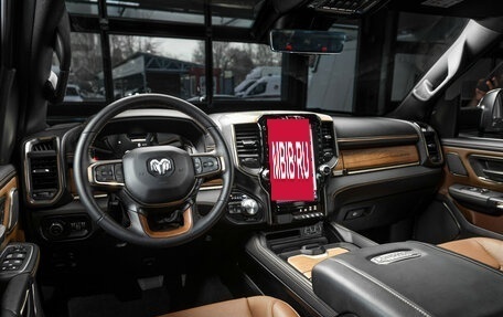 Rambler 1500, 2023 год, 10 400 000 рублей, 7 фотография