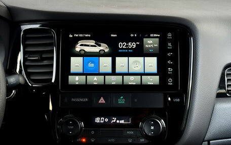 Mitsubishi Outlander III рестайлинг 3, 2022 год, 2 750 000 рублей, 15 фотография