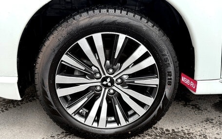 Mitsubishi Outlander III рестайлинг 3, 2022 год, 2 750 000 рублей, 18 фотография