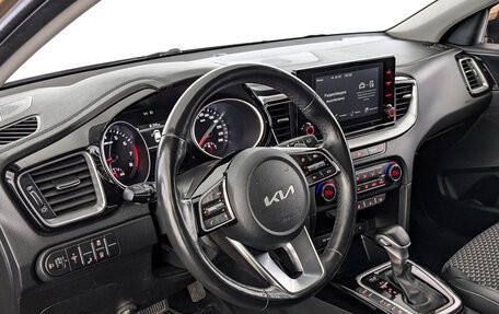 KIA cee'd III, 2021 год, 2 200 000 рублей, 15 фотография