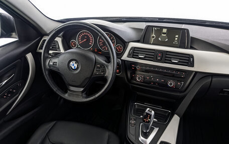 BMW 3 серия, 2014 год, 1 775 000 рублей, 28 фотография