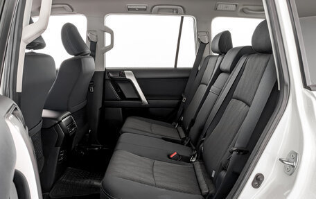 Toyota Land Cruiser Prado 150 рестайлинг 2, 2019 год, 4 440 000 рублей, 12 фотография
