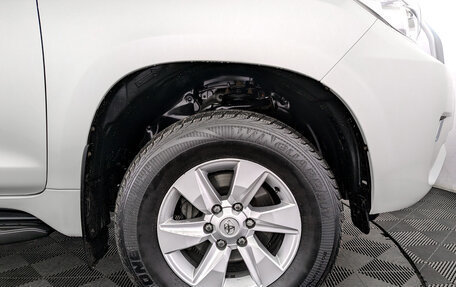 Toyota Land Cruiser Prado 150 рестайлинг 2, 2019 год, 4 440 000 рублей, 18 фотография