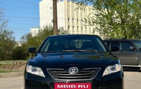 Toyota Camry, 2008 год, 690 000 рублей, 2 фотография
