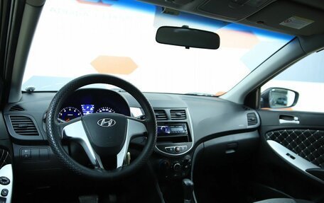 Hyundai Solaris II рестайлинг, 2012 год, 770 000 рублей, 15 фотография