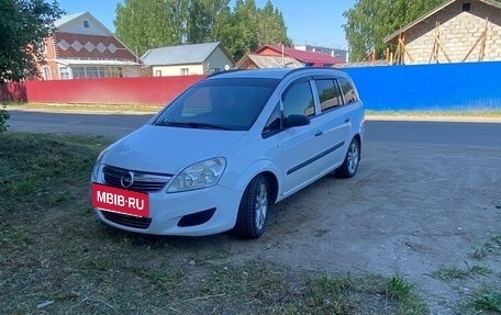 Opel Zafira B, 2008 год, 670 000 рублей, 3 фотография