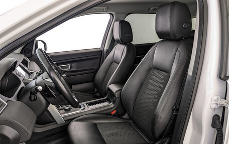Land Rover Discovery Sport I рестайлинг, 2018 год, 2 750 000 рублей, 20 фотография