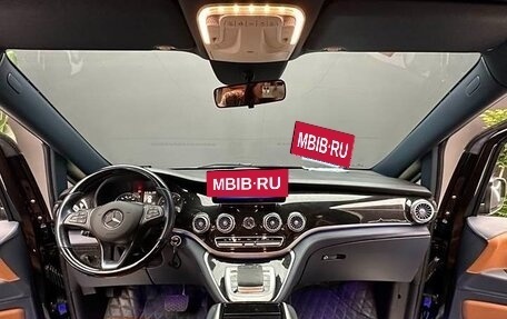 Mercedes-Benz Vito, 2022 год, 5 500 000 рублей, 4 фотография