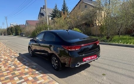 KIA Rio IV, 2021 год, 1 650 000 рублей, 2 фотография