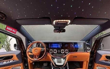 Mercedes-Benz Vito, 2022 год, 5 800 000 рублей, 6 фотография