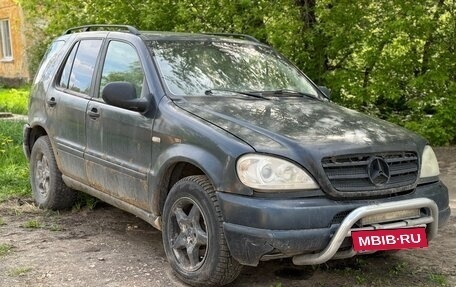 Mercedes-Benz M-Класс, 1999 год, 330 000 рублей, 3 фотография