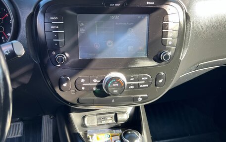 KIA Soul II рестайлинг, 2018 год, 1 587 000 рублей, 13 фотография