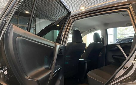 Toyota RAV4, 2016 год, 2 365 000 рублей, 24 фотография