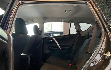 Toyota RAV4, 2016 год, 2 365 000 рублей, 25 фотография