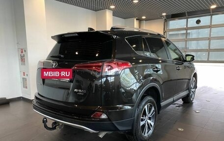 Toyota RAV4, 2016 год, 2 365 000 рублей, 3 фотография
