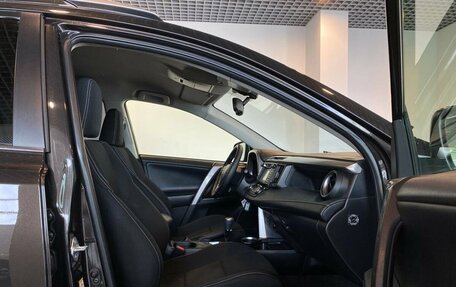 Toyota RAV4, 2016 год, 2 365 000 рублей, 29 фотография