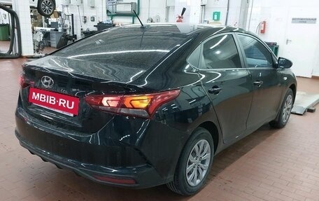 Hyundai Solaris II рестайлинг, 2021 год, 1 547 000 рублей, 4 фотография