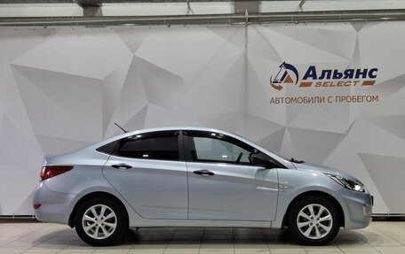 Hyundai Solaris II рестайлинг, 2012 год, 900 000 рублей, 2 фотография
