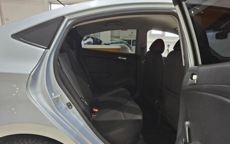Hyundai Solaris II рестайлинг, 2012 год, 900 000 рублей, 17 фотография