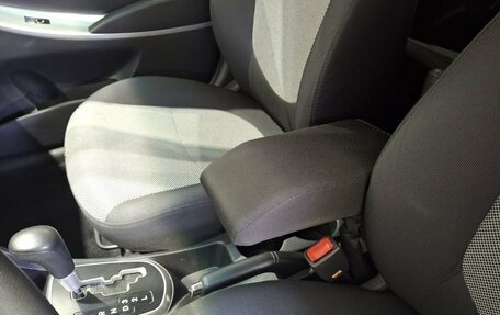Hyundai Solaris II рестайлинг, 2012 год, 900 000 рублей, 33 фотография